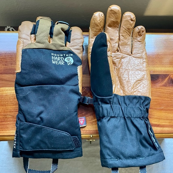 Leather Mountain Hardware Gloves - Picture 1 of 4